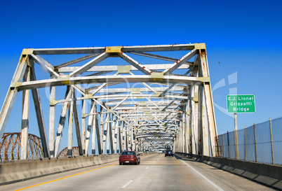 Grizzaffi Bridge is a cantilever bridge in the U.S. state of Lou