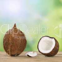 Kokosnuss Früchte im Sommer mit Textfreiraum