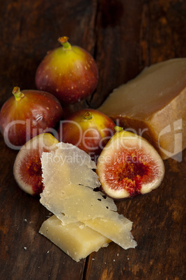 pecorino cheese and fresh figs