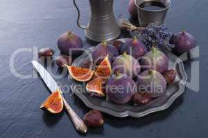 fresh figs