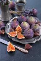 fresh figs