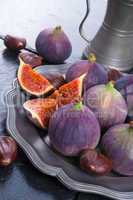 fresh figs