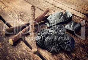 Production steps of licorice, roots, pure blocks and candy.