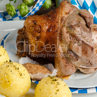 bayrische schweinshaxe