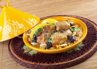 Tajine, moroccan chicken with lemon confit