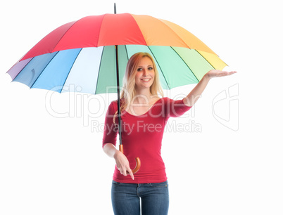 Blonde Frau mit Regenschirm