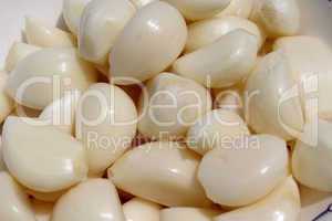 many seeds of garlic