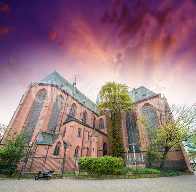 St Bartholomaus Frankfurter Dom Cathedral in Roemerberg Frankfur