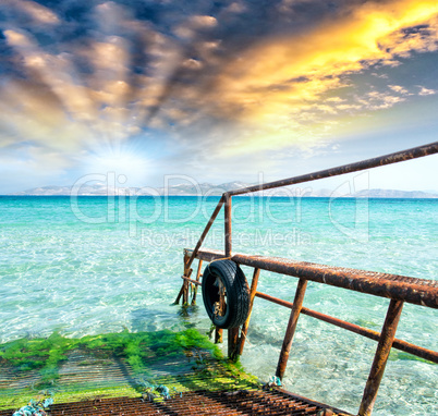 Slide for boats with a beautiful ocean view