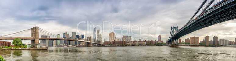 New York City - Stunning panoramic view of Brooklyn and Manhatta