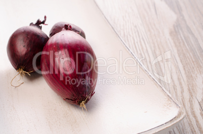 Fresh red onions