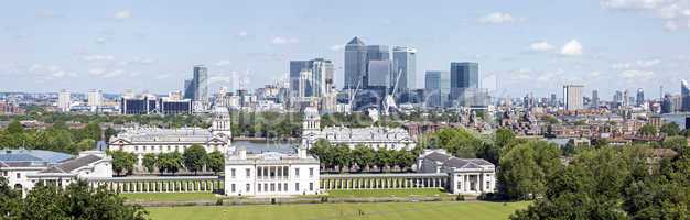 Panoramafoto von Greenwich mit dem Old Royal Naval College und C