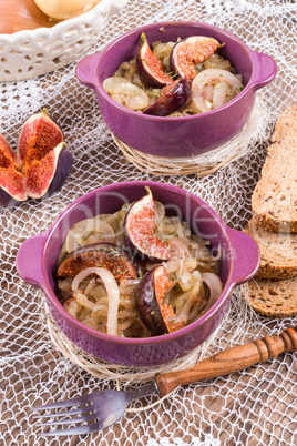 fried onion with figs