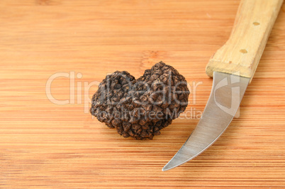 Truffle and knife