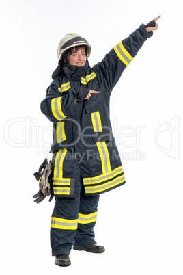 Feuerwehrfrau gibt Anweisung