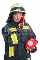 Feuerwehrfrau mit Telefon