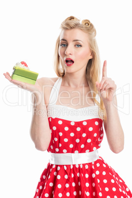 Frau mit Tortenstück
