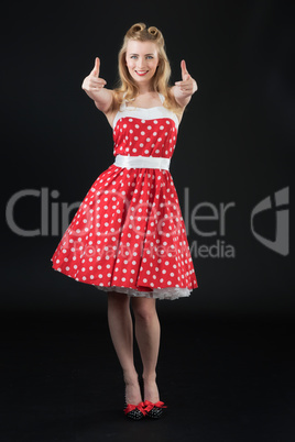 Frau im Rockabilly Kleid