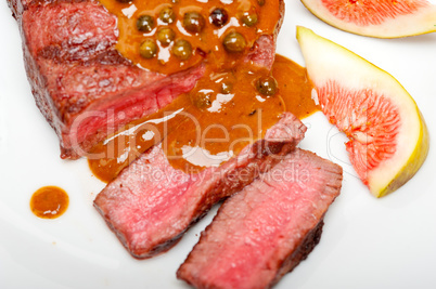 green peppercorn beef filet mignon