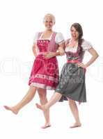 2 Bayrische Mädchen tanzen