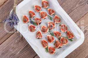 baked figs with caramel