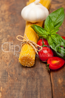 Italian spaghetti pasta tomato and basil