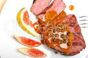 green peppercorn beef filet mignon