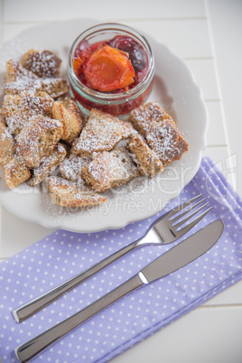 Kaiserschmarrn mit Zwetschgenröster