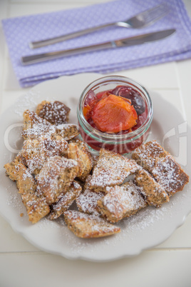 Kaiserschmarrn mit Zwetschgenröster