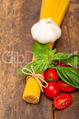 Italian spaghetti pasta tomato and basil