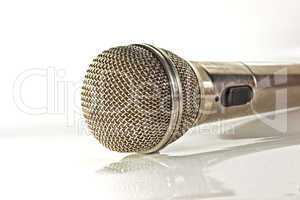 Microphone