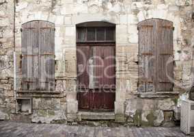 dilapidated houses beaucaire