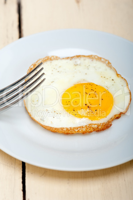 egg sunny side up