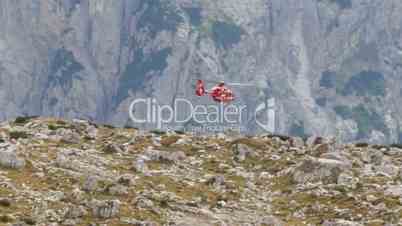 helicopter lift off refuge locatelli dolomite alps 11545