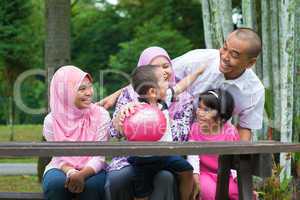 Muslim family