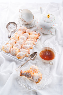 fresh baked madeleines cookies