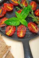 baked cherry tomatoes with basil anf thyme