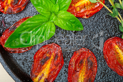 baked cherry tomatoes with basil anf thyme