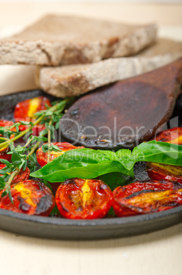 baked cherry tomatoes with basil anf thyme