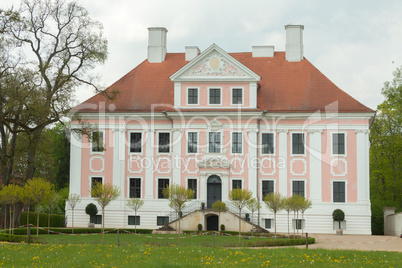Schloss Groß Rietz frontal