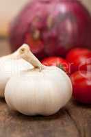 onion garlic and tomatoes