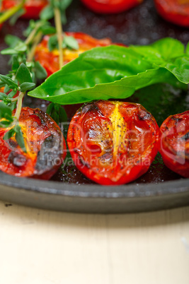 baked cherry tomatoes with basil and thyme