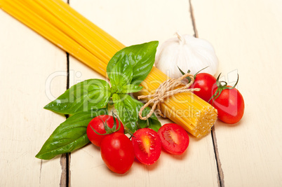 Italian spaghetti pasta tomato and basil