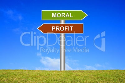 Schild Wegweiser: Moral / Profit
