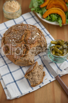 Frisches Vollkornbrot