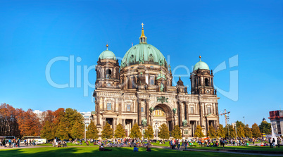 Berliner Dom panoramic overview on a sunny day