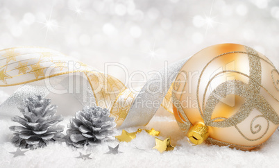 Weihnachtsstimmung in gold und silber