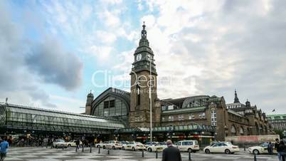 hamburg central station entrance and clock tower - DSLR hyperlapse