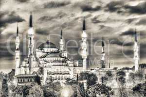 Amazing night view of Blue Mosque - Istanbul, Turkey