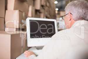 Concentrated warehouse manager using computer